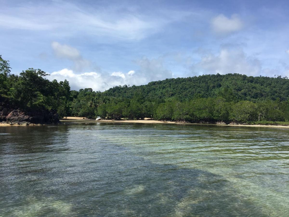 Nomad Divers Bangka Likupang Esterno foto