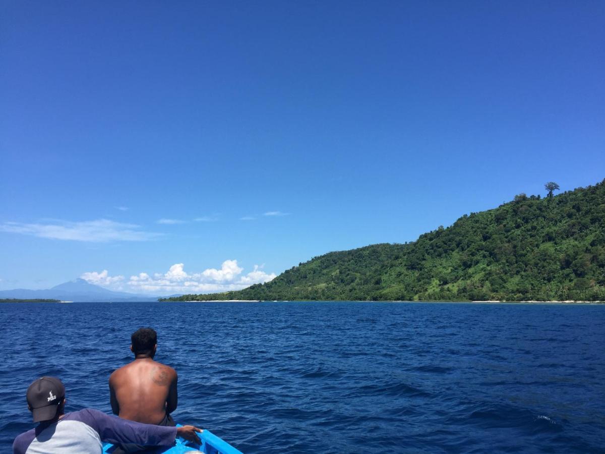 Nomad Divers Bangka Likupang Esterno foto